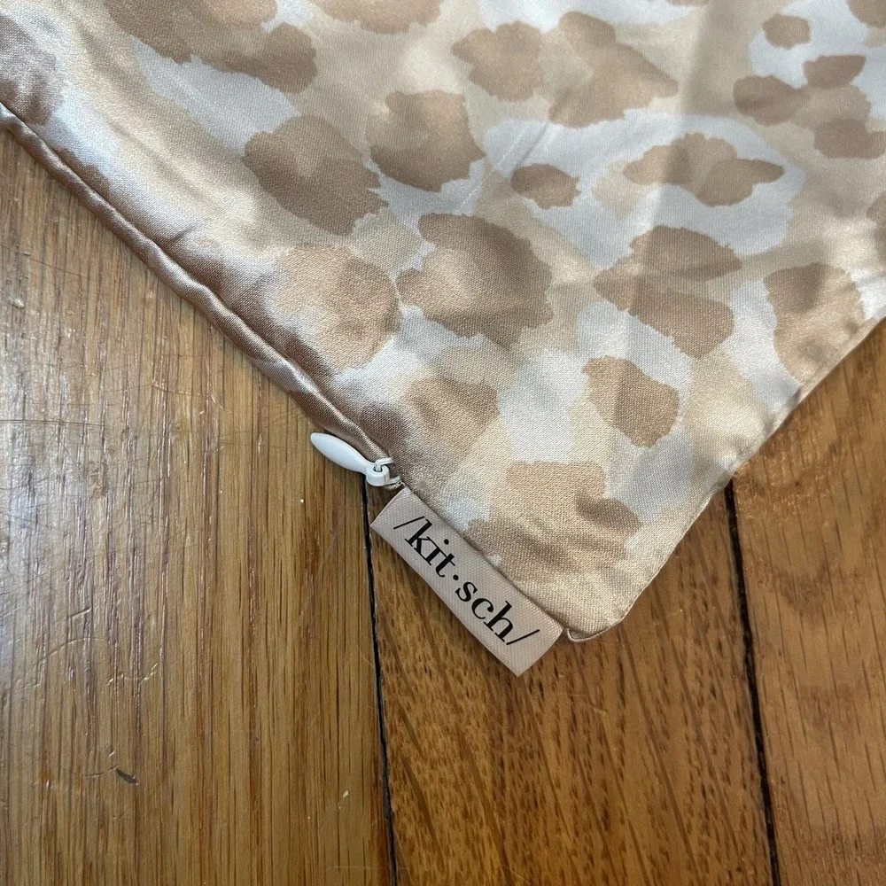 Kitsch Beauty Leopard 100% Satin Standard Pillowcase 26